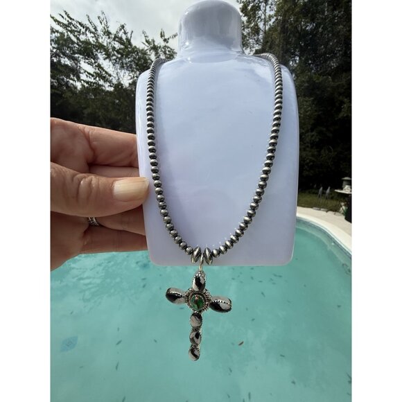 OOAK Artisan Peacock Dahlia White Buffalo Desert Pearl Necklace & Cross Pendant - Picture 4 of 11